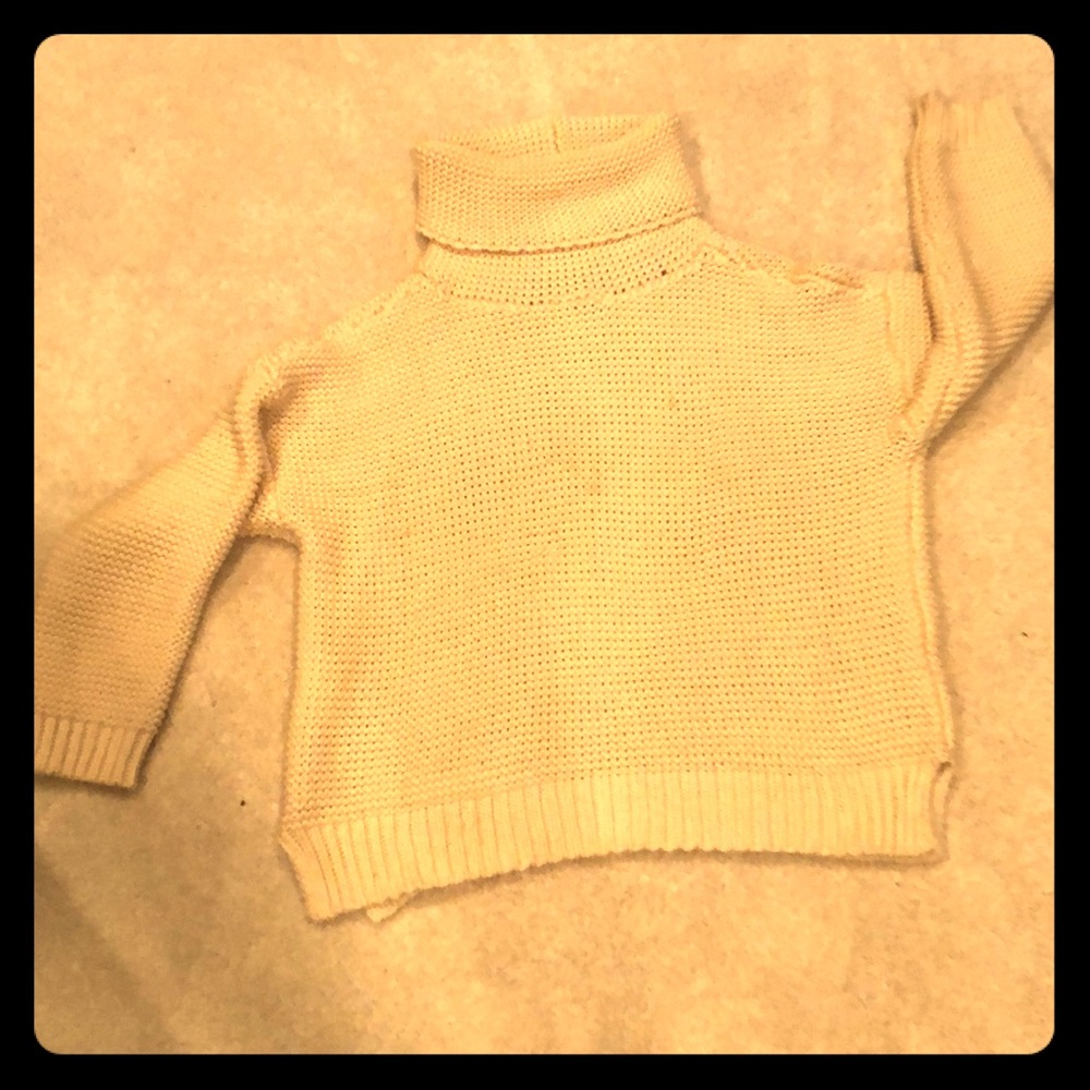 Chunky Cream Cable Knitt Sweater